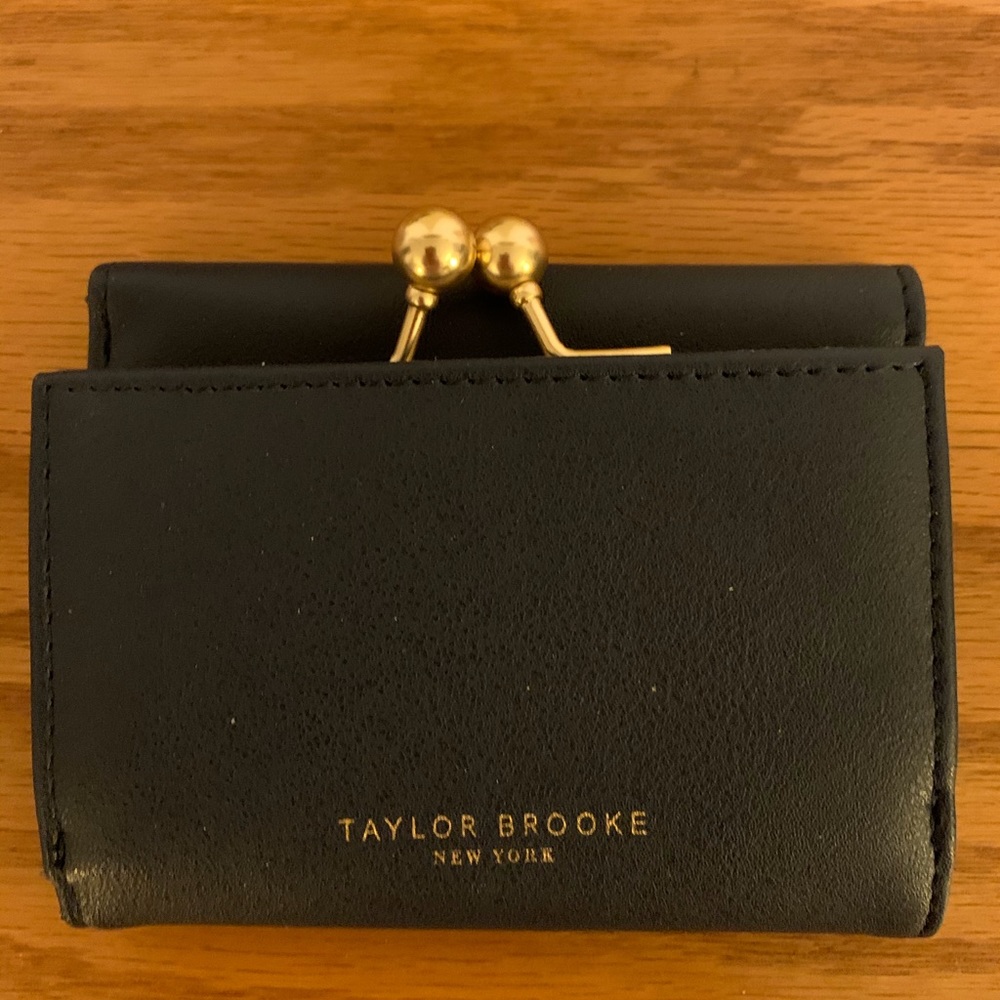 Ladies leather wallet